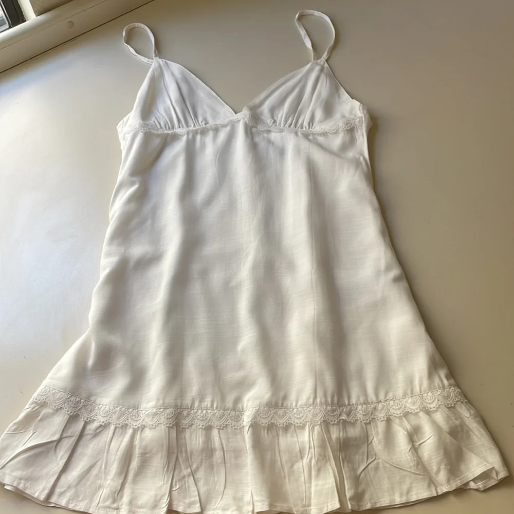 Motel Rocks White Tavita Frill Mini Dress - Picture 3 of 8